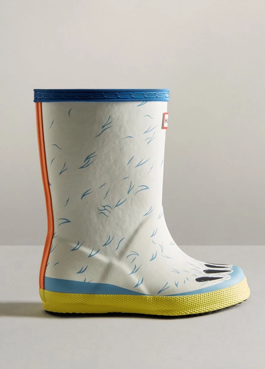 Hunter Kids First Classic Polar Bear Wellingtons - White 4 Hunter Kids First Classic Polar Bear Wellingtons - White - Image 2