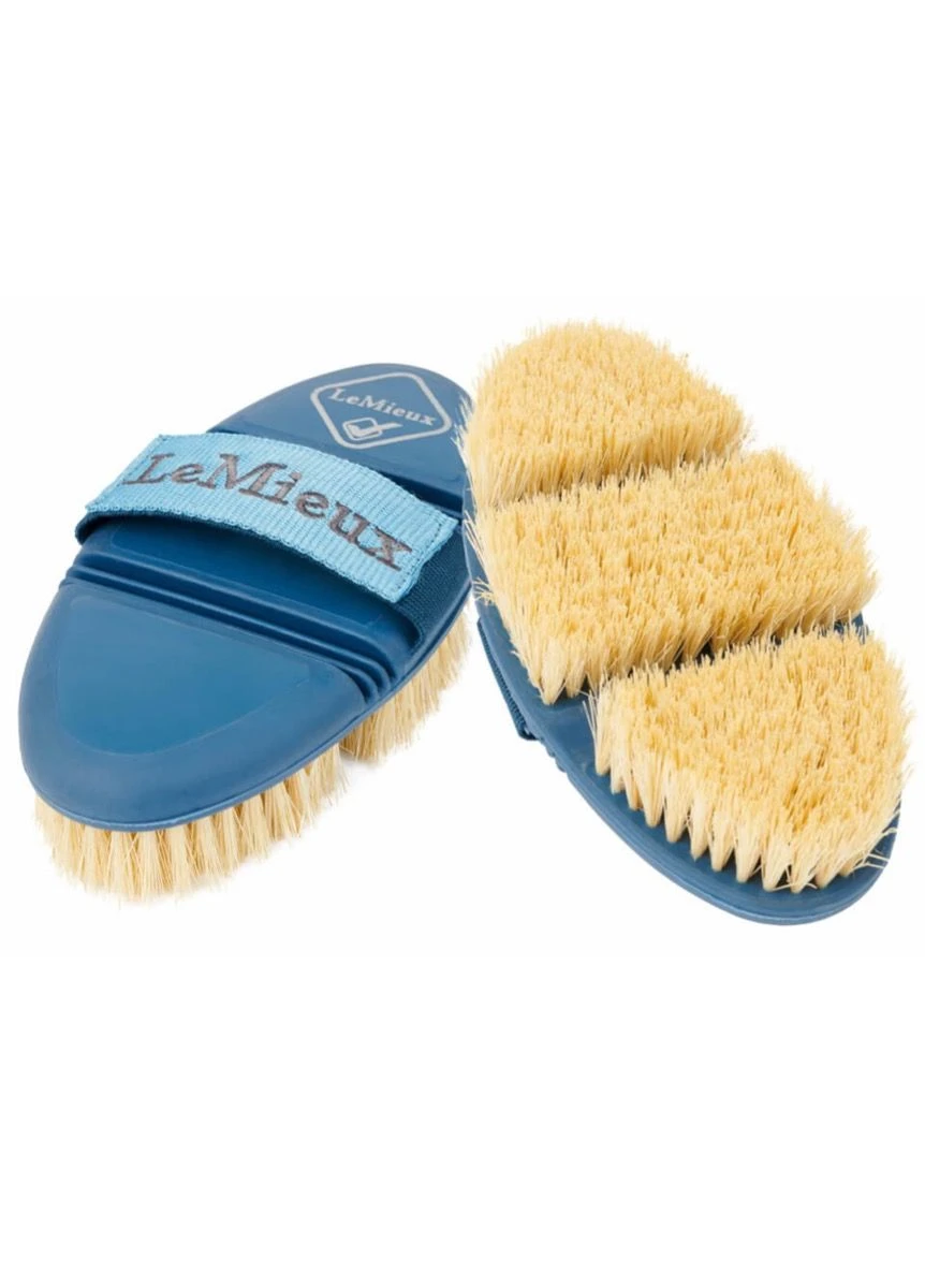 LeMieux Flexi Scrubbing Brush - Marine 3 LeMieux Flexi Scrubbing Brush - Marine